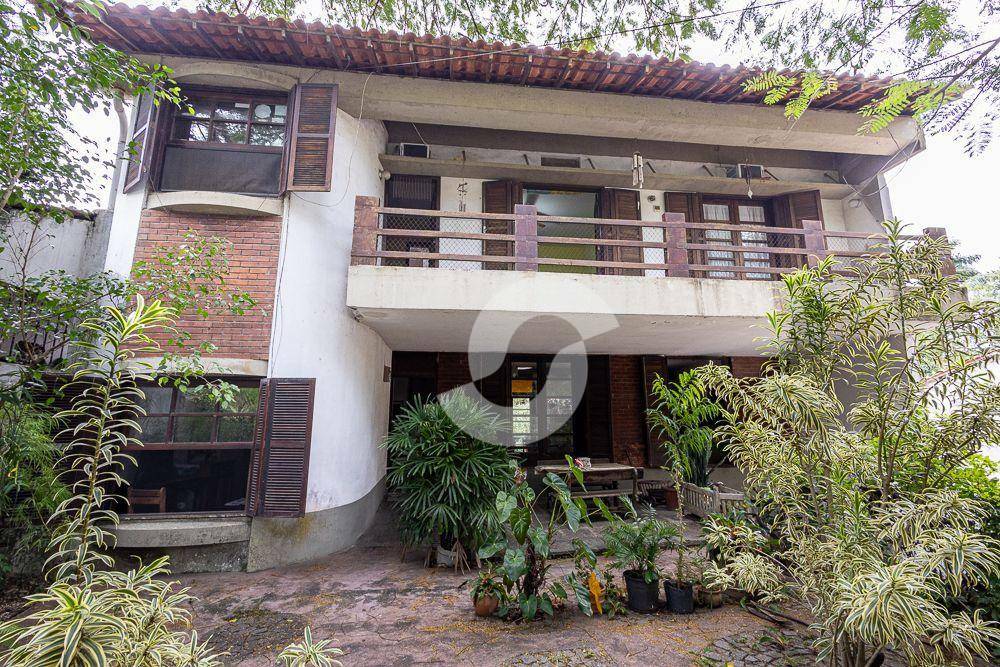 Casa à venda com 3 quartos, 266m² - Mata Paca,Niterói