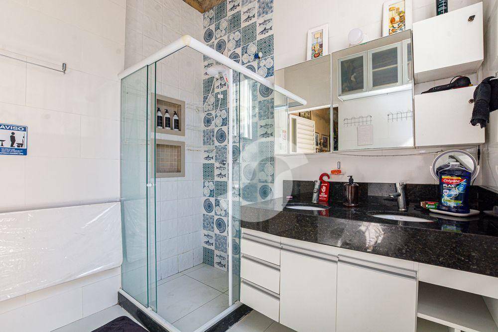 Casa à venda com 3 quartos, 110m² - São Domingos,Niterói