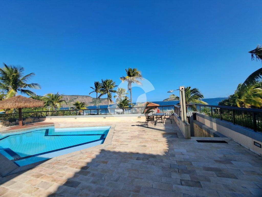 Casa à venda com 3 quartos, 205m² - Camboinhas,Niterói