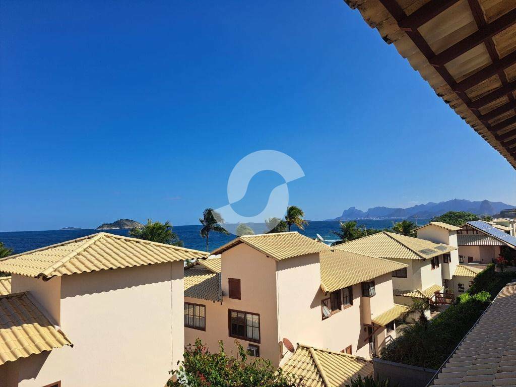Casa à venda com 3 quartos, 205m² - Camboinhas,Niterói