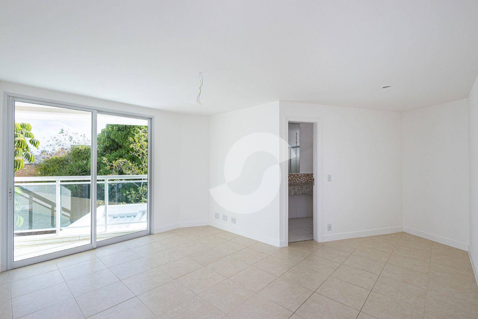 Casa à venda com 4 quartos, 400m² - Camboinhas,Niterói