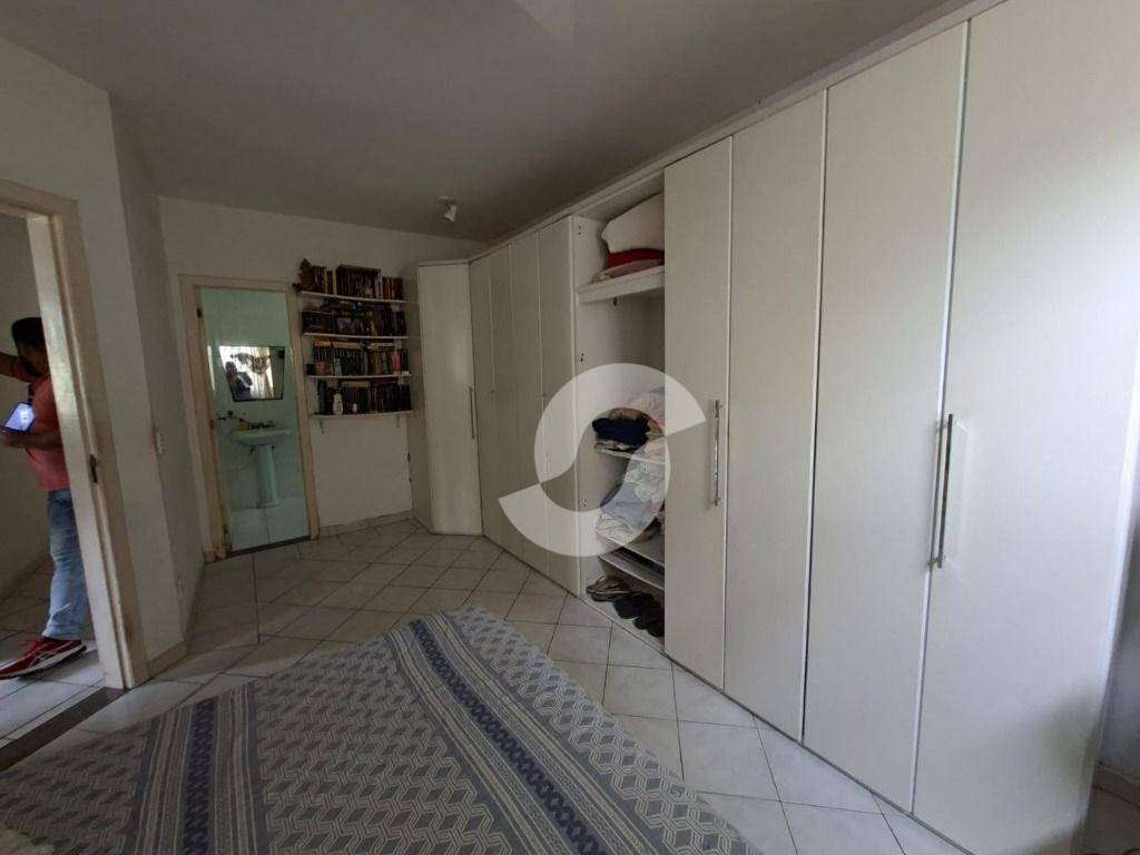Casa à venda com 1 quarto, 180m² - Santo Antônio,Niterói