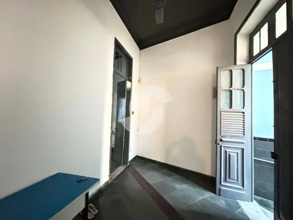 Casa à venda com 3 quartos, 150m² - São Domingos,Niterói