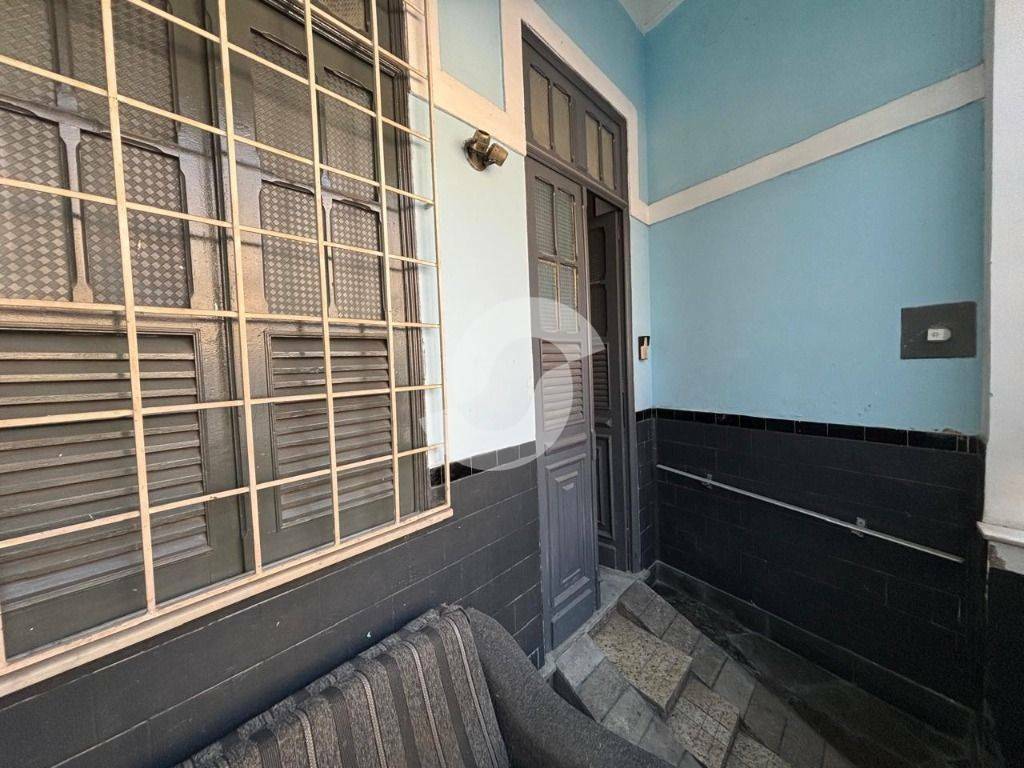 Casa à venda com 3 quartos, 150m² - São Domingos,Niterói
