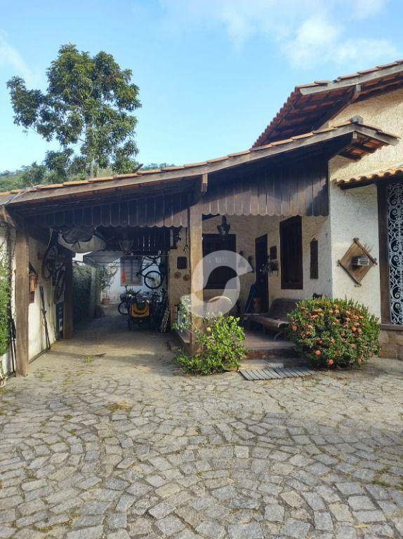 Casa à venda com 3 quartos, 170m² - Serra Grande,Niterói