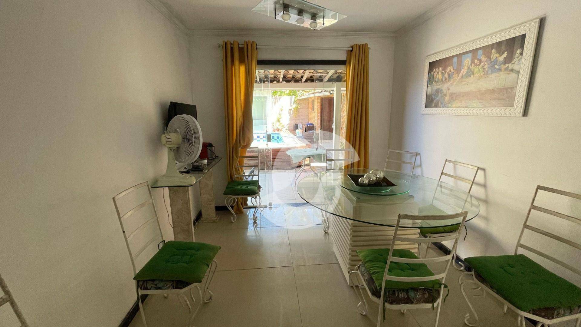Casa à venda com 5 quartos, 125m² - Itaipu,Niterói