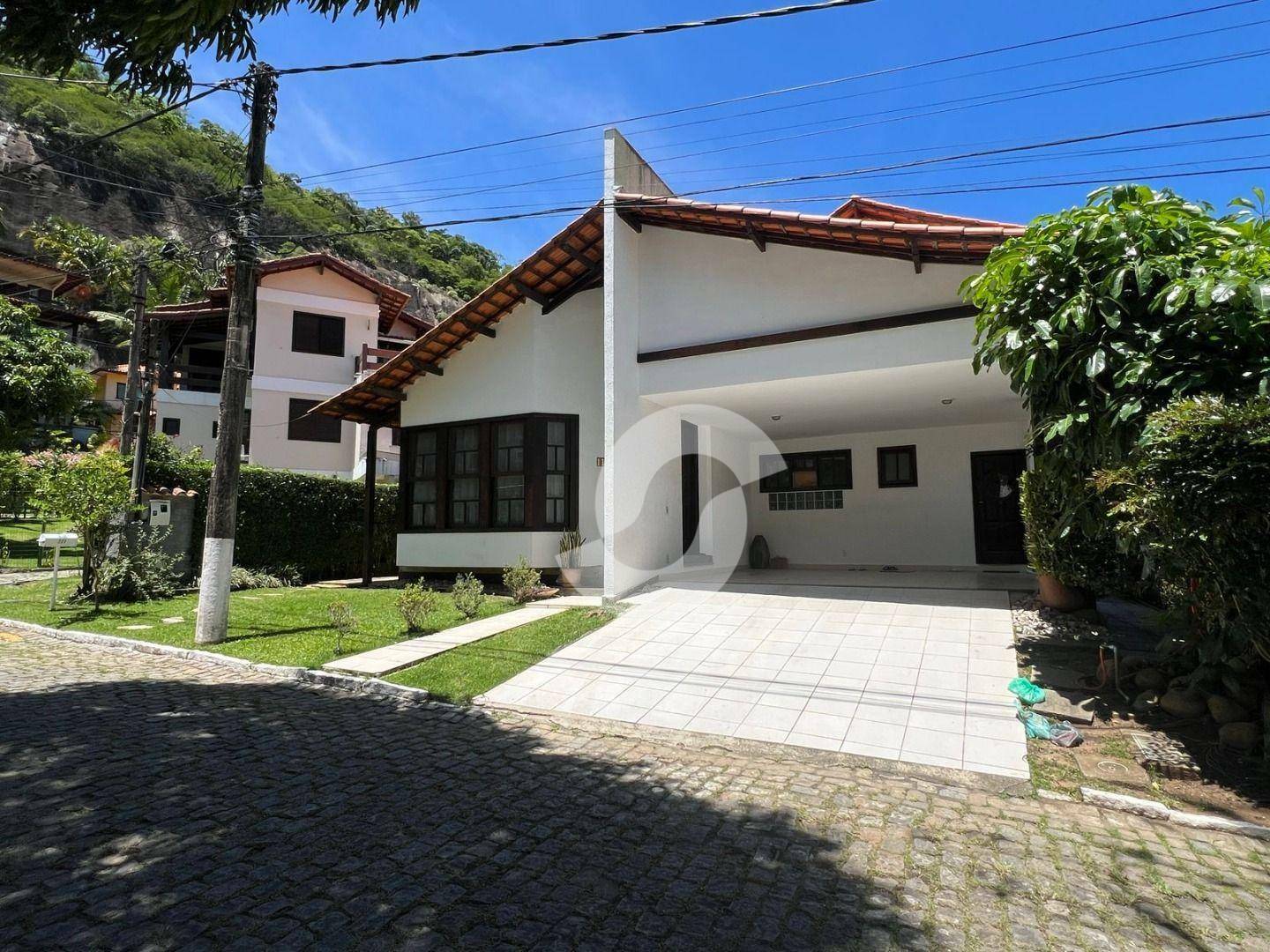 Casa à venda com 4 quartos, 537m² - Itacoatiara,Niterói