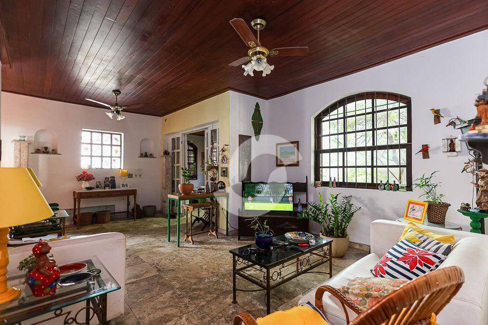  - Casa com 6 dormitórios à venda, 272 m² por R$ 3.180.000,00 - Ingá - Niterói/RJ