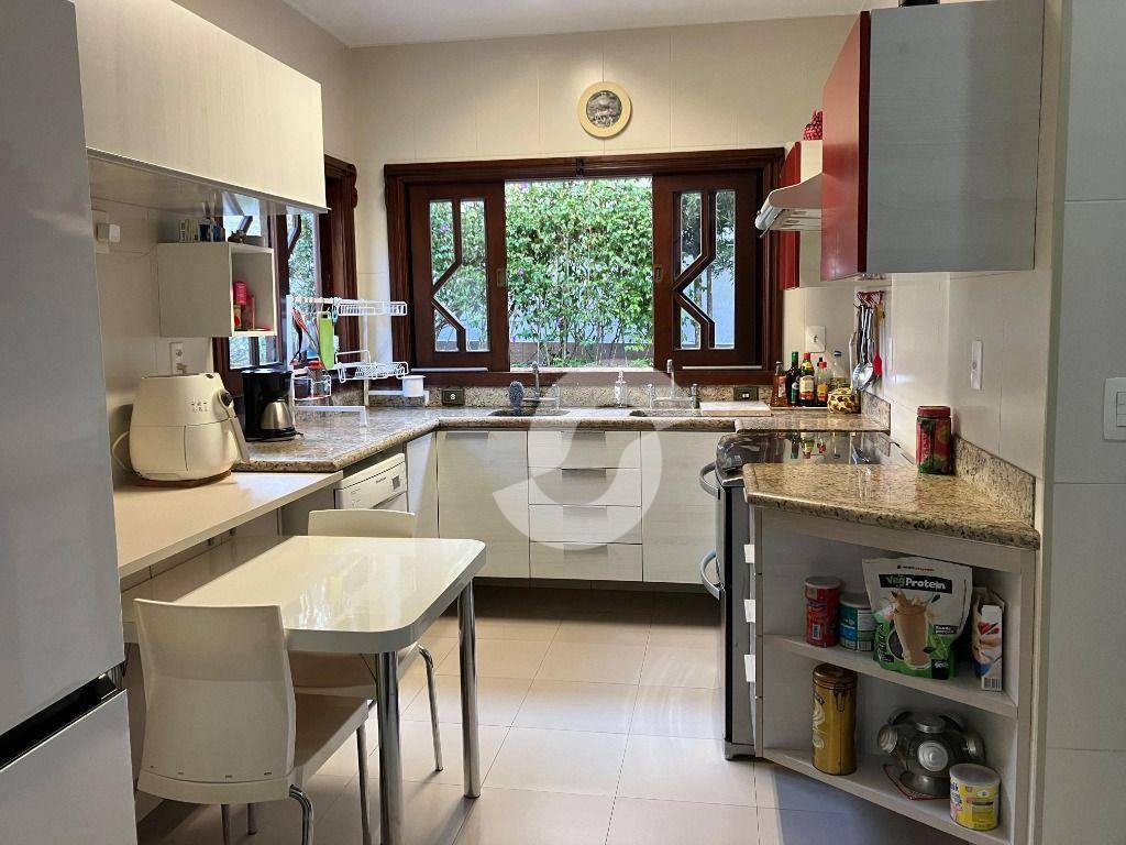 Casa à venda com 4 quartos, 280m² - Badu,Niterói