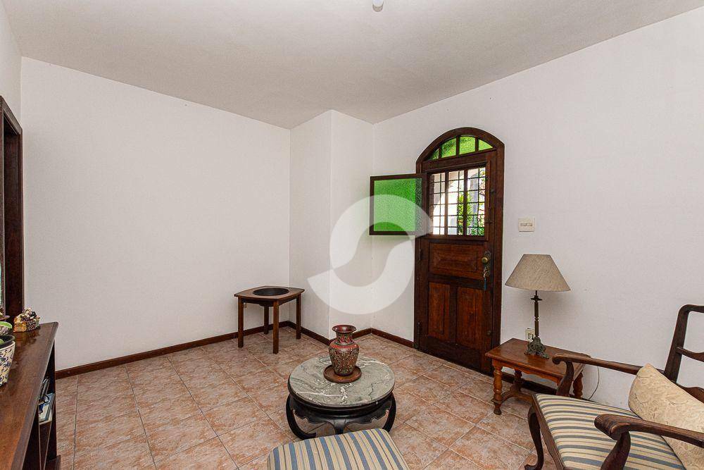 Casa à venda com 3 quartos, 204m² - São Francisco,Niterói