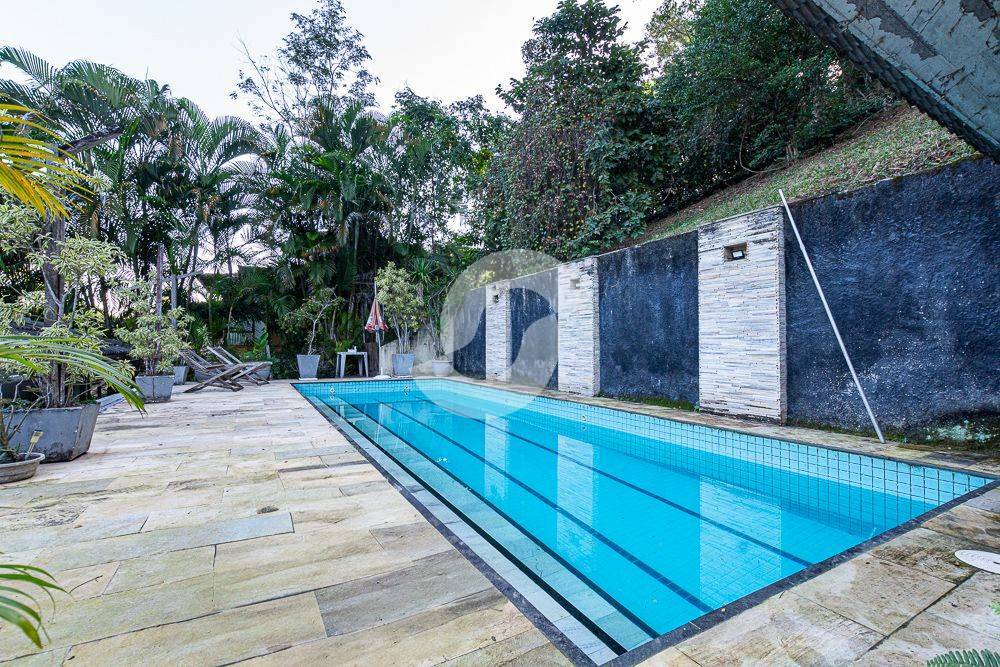 Casa à venda com 4 quartos, 363m² - Itaipu,Niterói