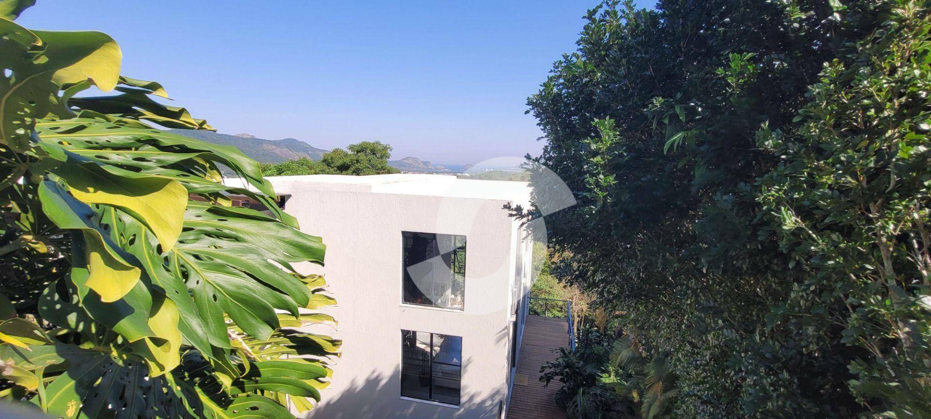 Casa à venda com 3 quartos, 250m² - Itaipu,Niterói