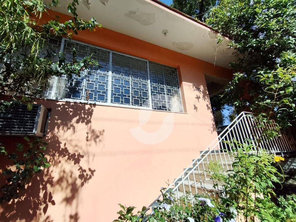 Casa à venda com 3 quartos, 150m² - Santa Rosa,Niterói