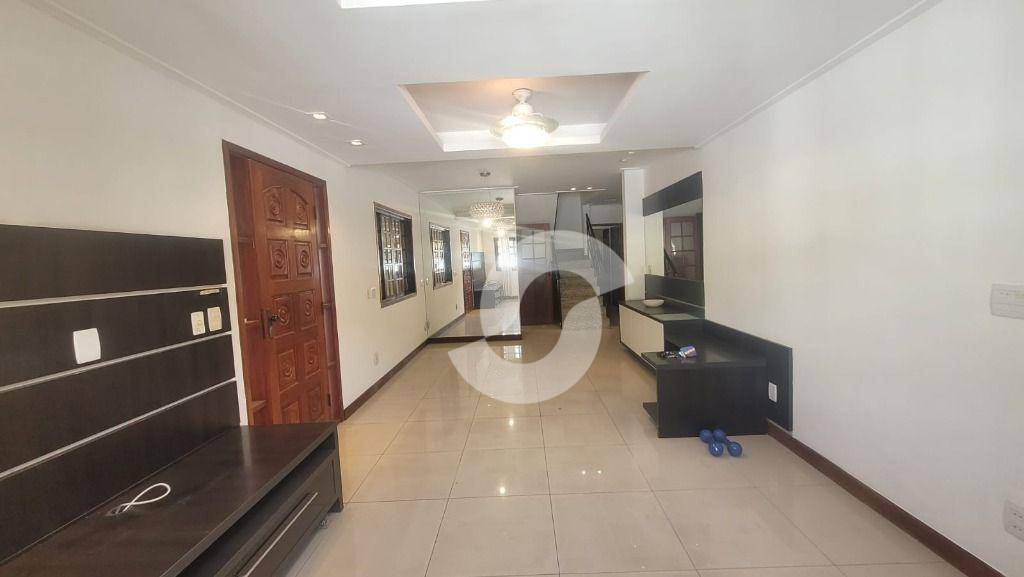 Casa à venda com 6 quartos, 314m² - São Francisco,Niterói
