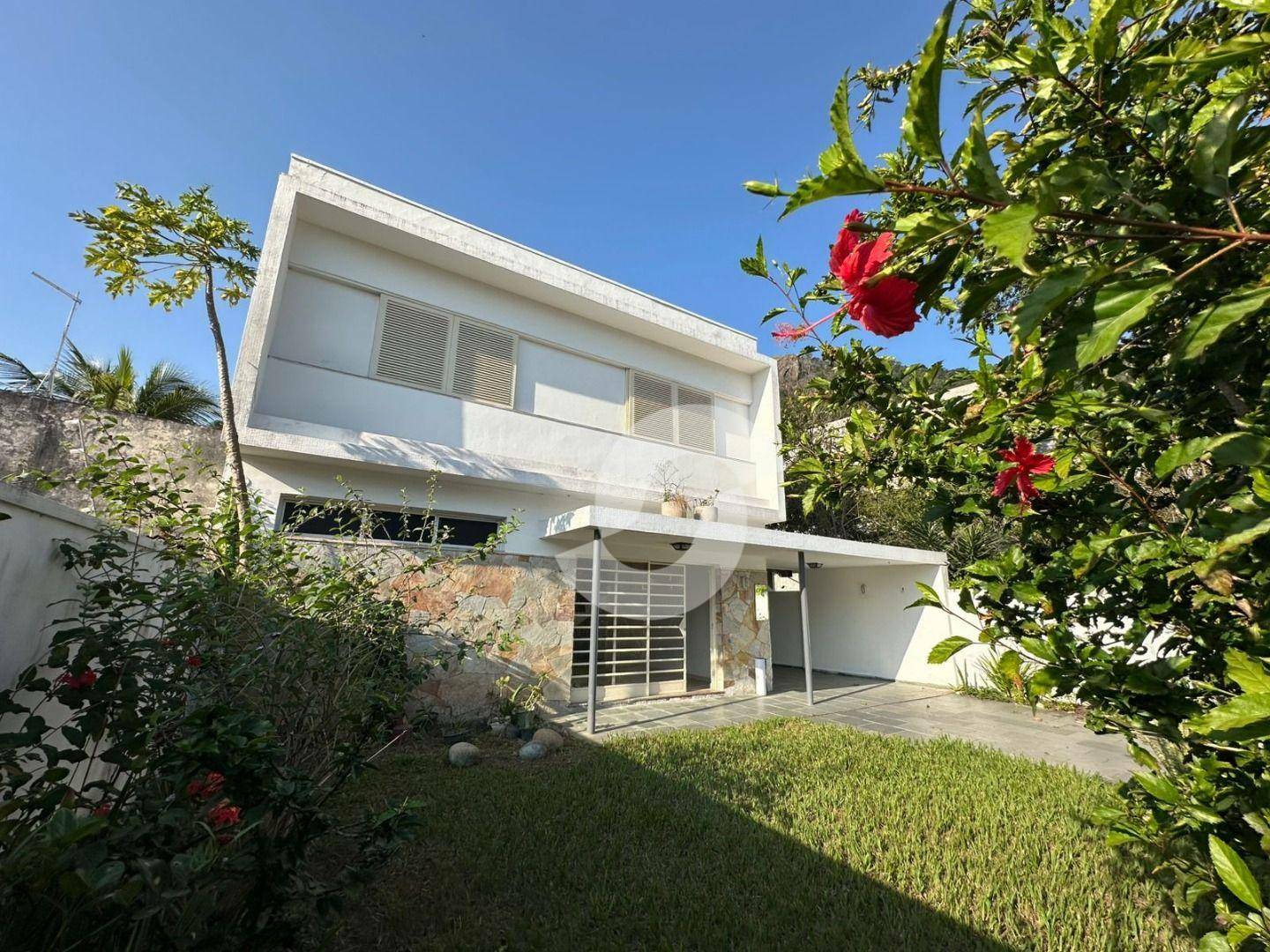 Casa à venda com 3 quartos, 180m² - São Francisco,Niterói