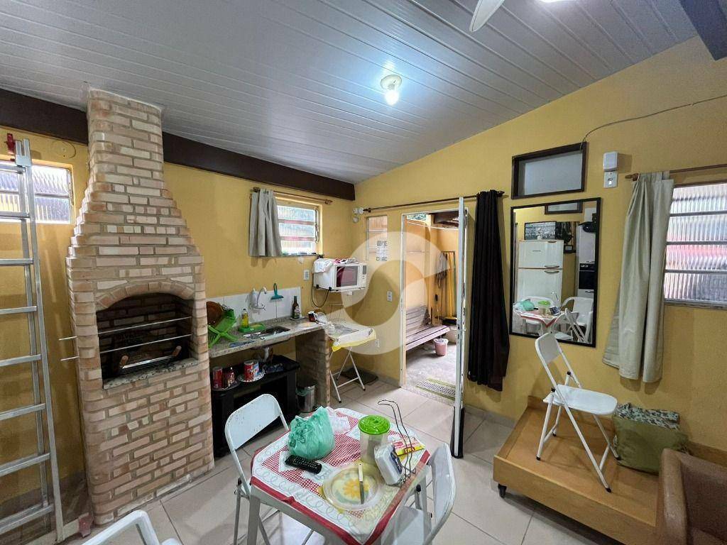 Casa à venda com 3 quartos, 280m² - Itaipu,Niterói