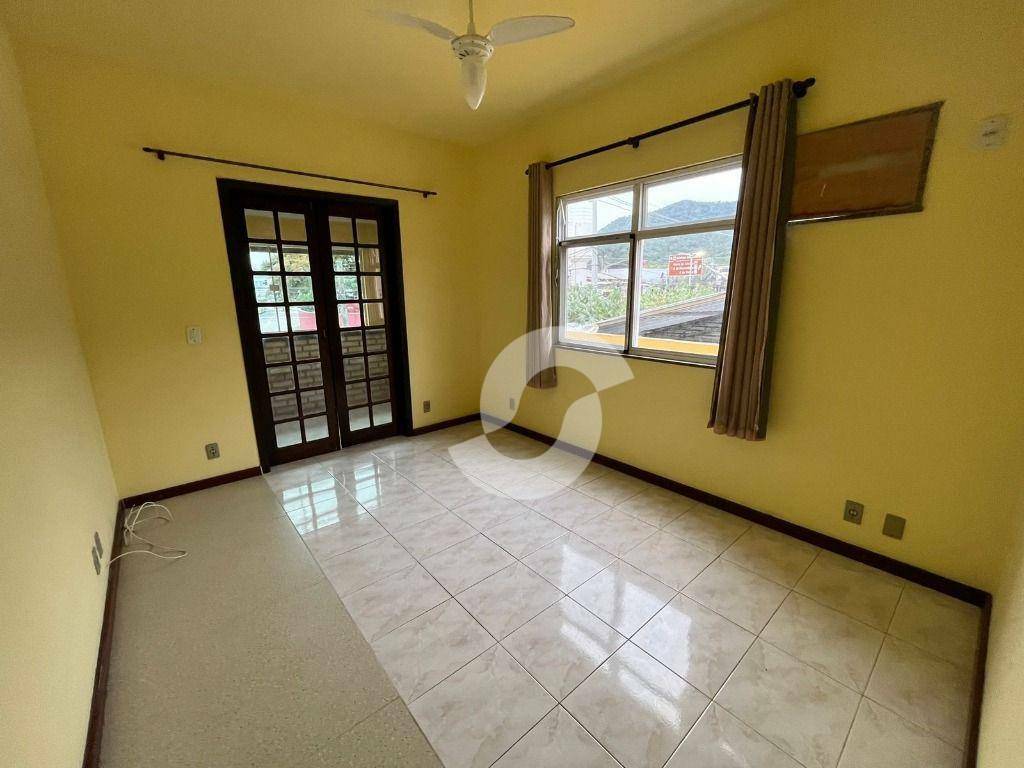 Casa à venda com 3 quartos, 280m² - Itaipu,Niterói