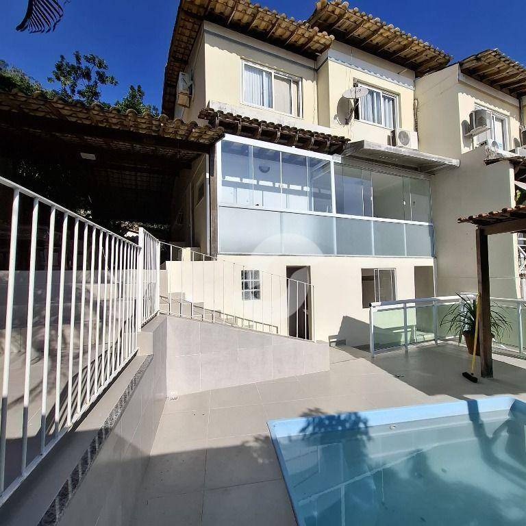 Casa à venda com 3 quartos, 180m² - Maria Paula,Niterói