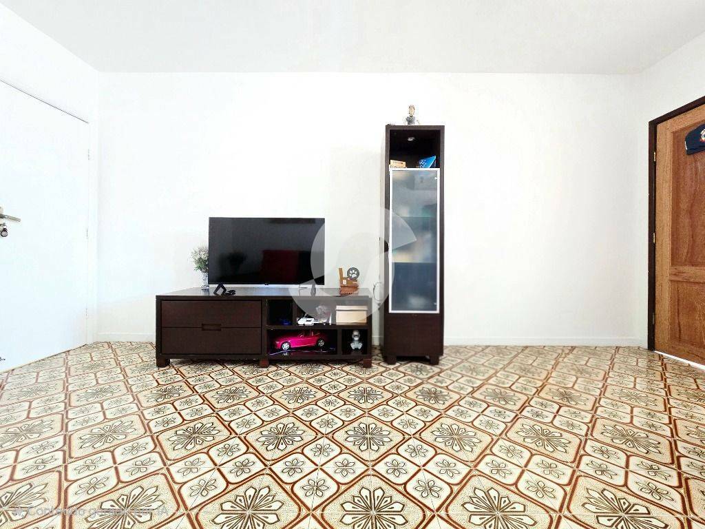 Casa à venda com 4 quartos, 400m² - Santa Rosa,Niterói