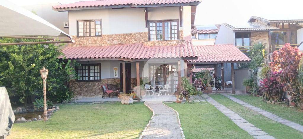 Casa à venda com 3 quartos, 166m² - Camboinhas,Niterói