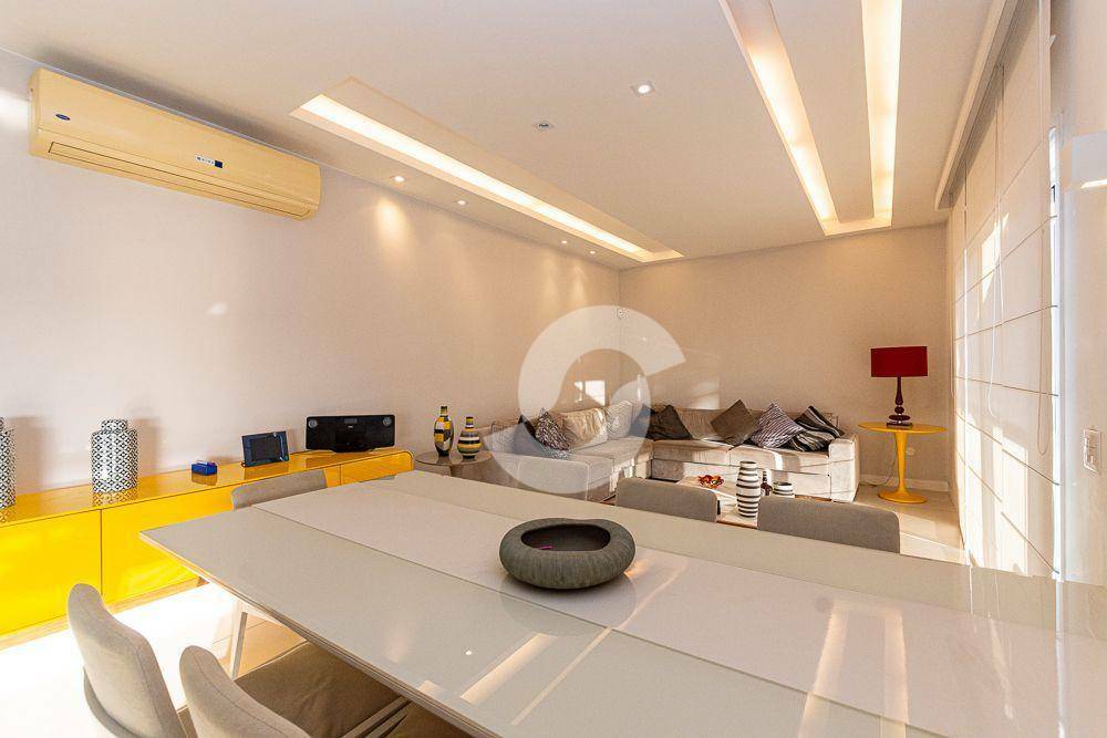 Casa à venda com 3 quartos, 271m² - Badu,Niterói
