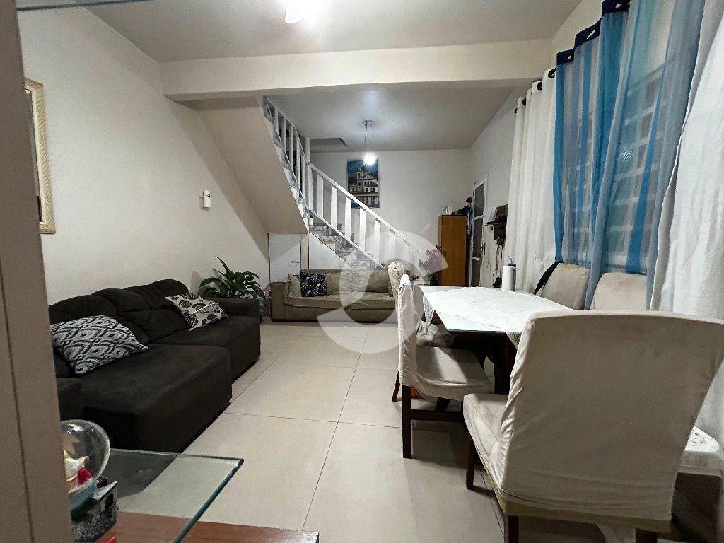 Casa à venda com 3 quartos, 90m² - Ponta D Areia,Niterói