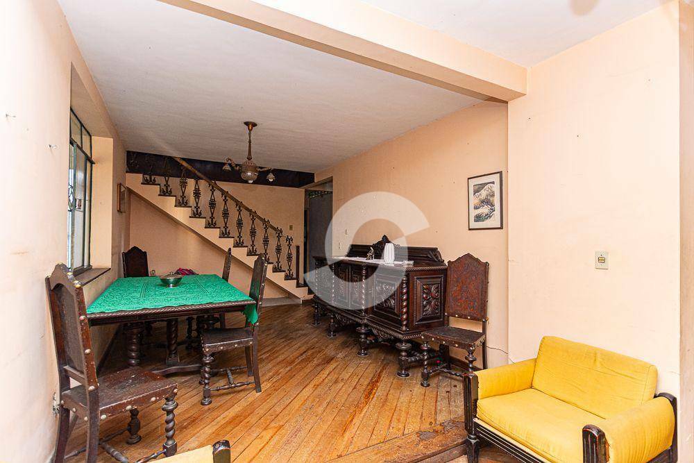 Casa à venda com 7 quartos, 500m² - Centro,Niterói