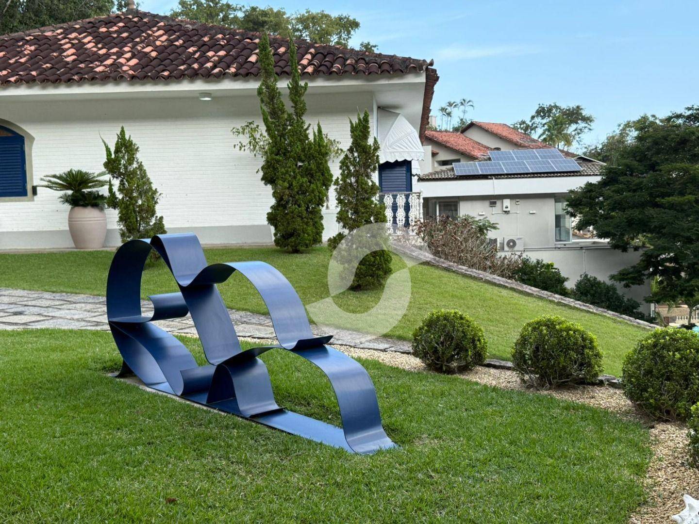 Casa à venda com 6 quartos, 620m² - Piratininga,Niterói