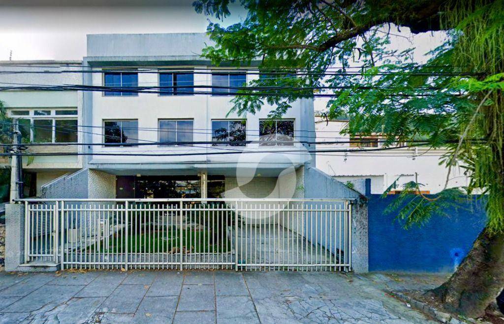 Casa à venda com 1 quarto, 600m² - São Francisco,Niterói