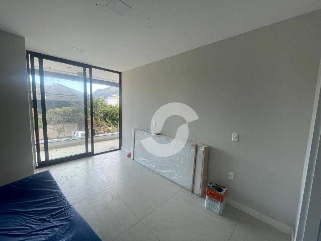  - Casa à venda, 280 m² por R$ 2.100.000,00 - Piratininga - Niterói/RJ