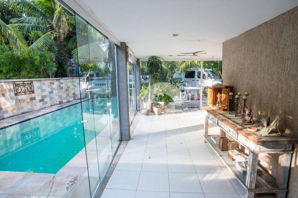 Casa à venda com 5 quartos, 350m² - Itacoatiara,Niterói