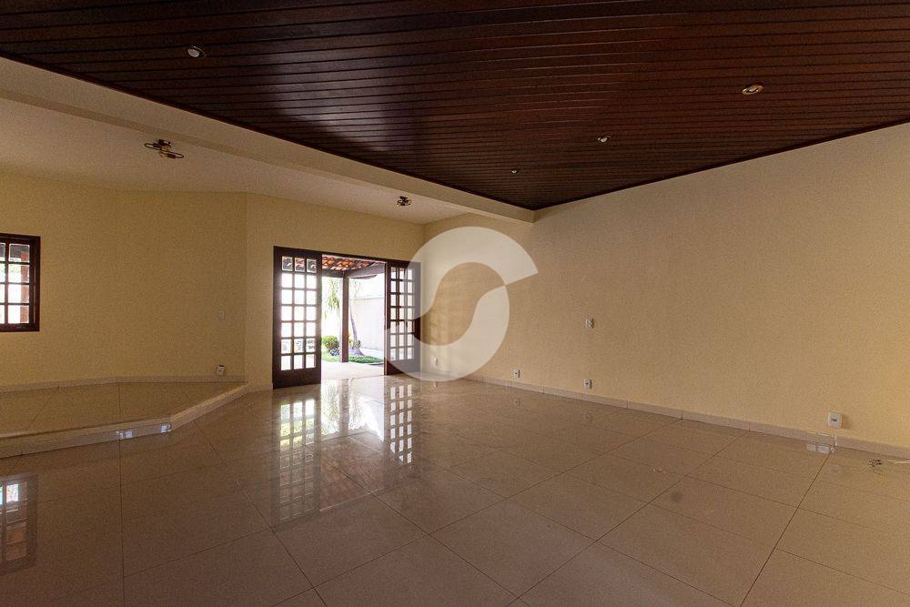  - Casa com 4 dormitórios à venda, 318 m² por R$ 1.592.827,00 - Itaipu - Niterói/RJ