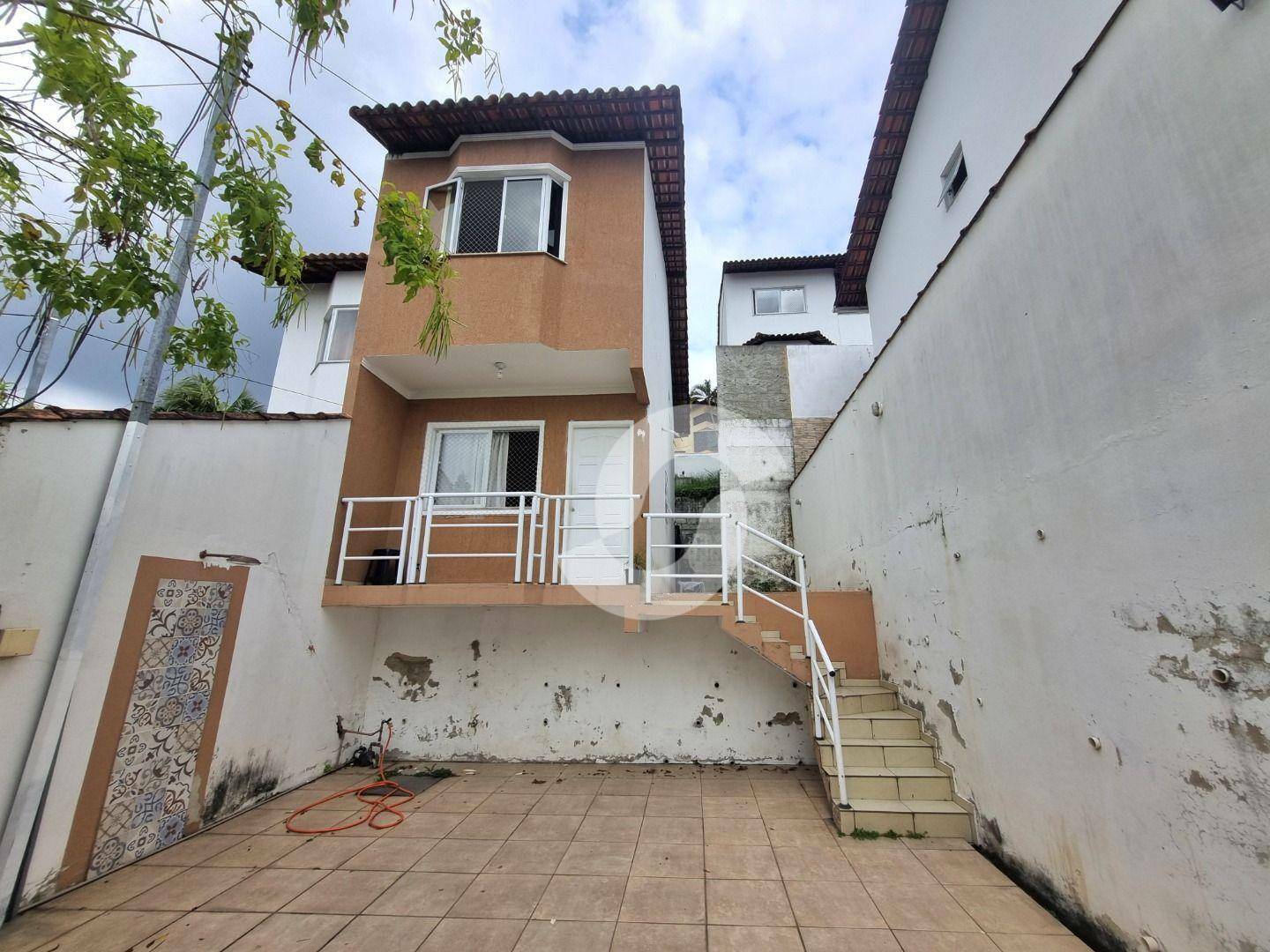 Casa à venda com 2 quartos, 69m² - Largo do Barradas,Niterói