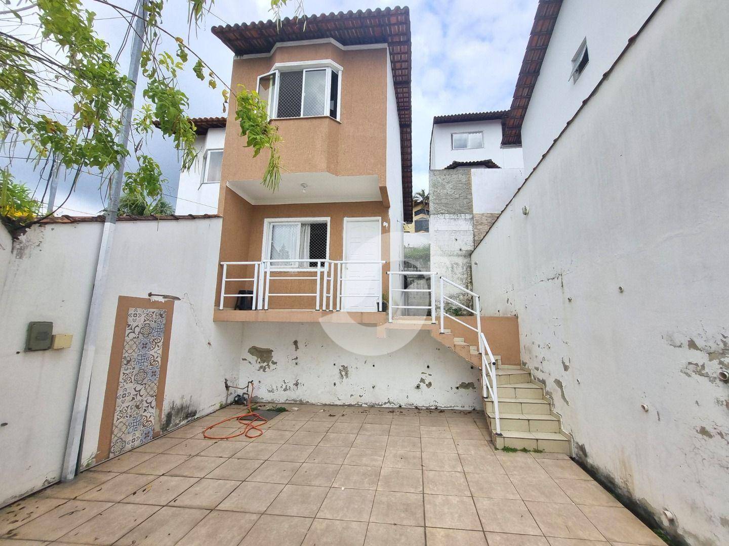 Casa à venda com 2 quartos, 69m² - Largo do Barradas,Niterói