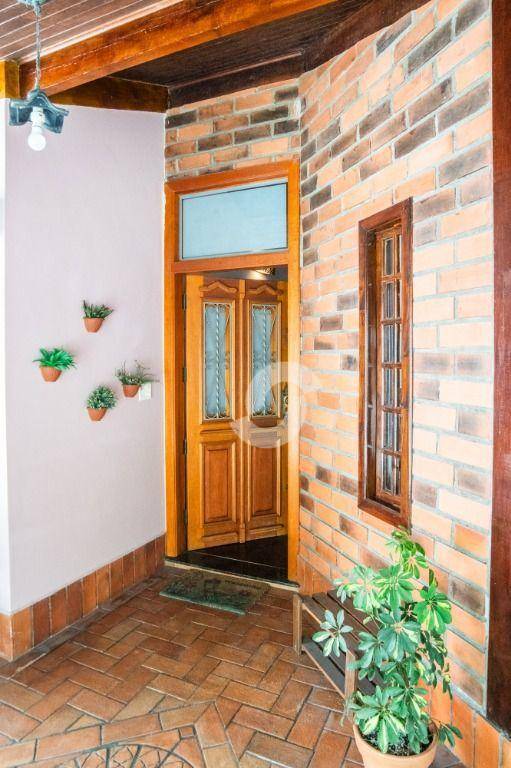 Casa à venda com 4 quartos, 248m² - Mata Paca,Niterói