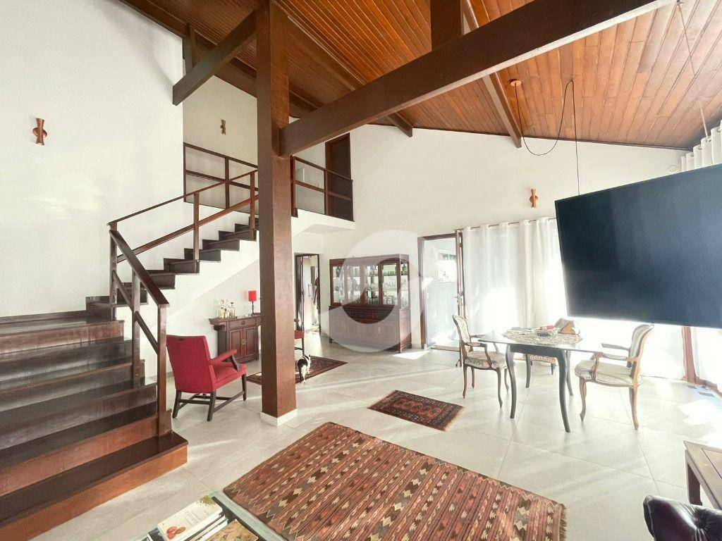  - Casa com 5 dormitórios à venda, 343 m² por R$ 1.660.000,00 - Itacoatiara - Niterói/RJ