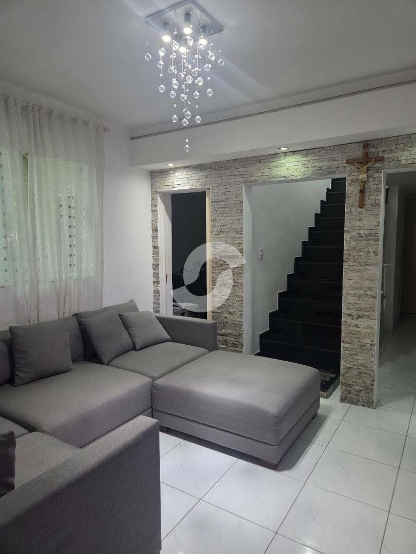 Casa à venda com 3 quartos, 240m² - Itaipu,Niterói