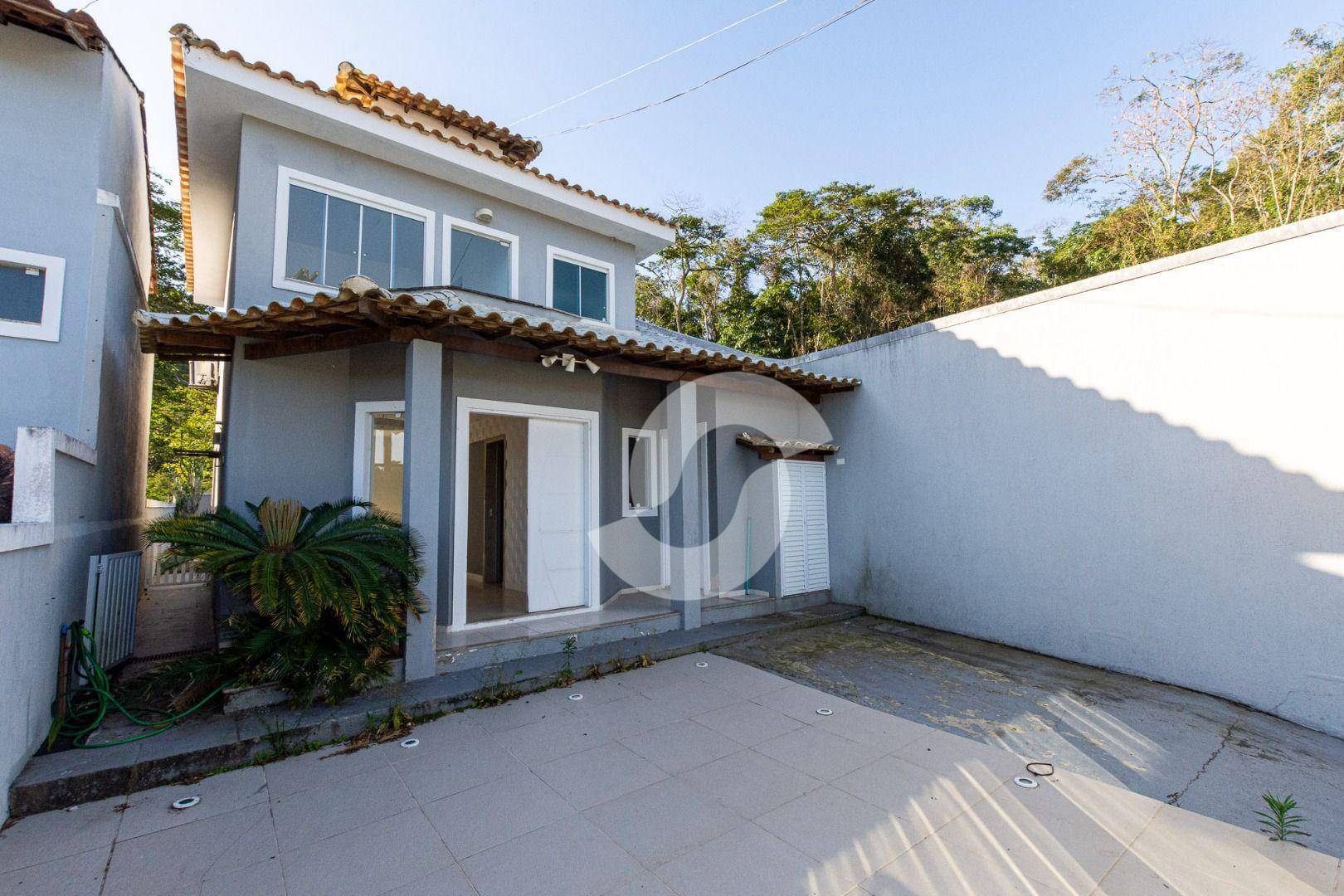 Casa à venda com 3 quartos, 105m² - Itaipu,Niterói