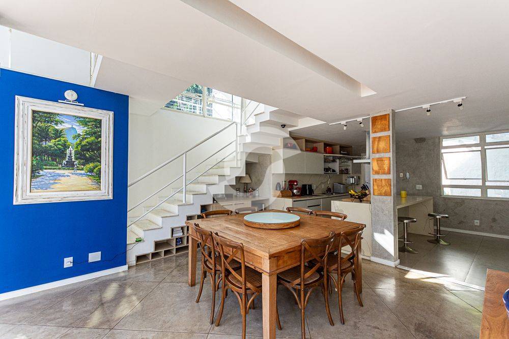  - Casa com 4 dormitórios à venda, 250 m² por R$ 1.990.000,00 - Itaipu - Niterói/RJ