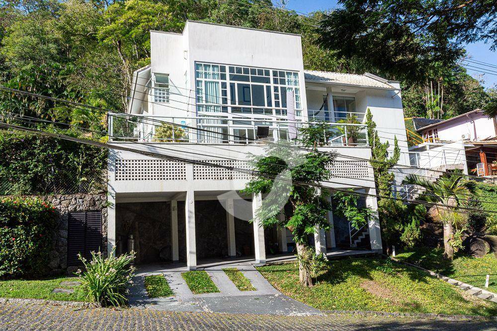 Casa à venda com 4 quartos, 250m² - Itaipu,Niterói