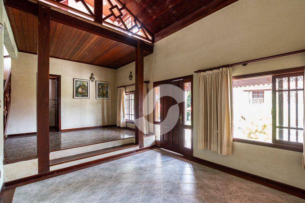 Casa à venda com 3 quartos, 200m² - Badu,Niterói