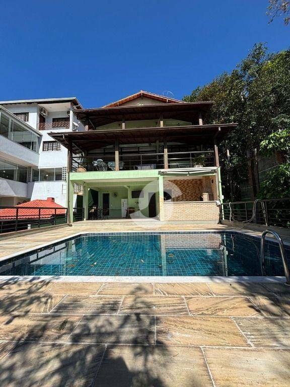 Casa à venda com 4 quartos, 180m² - Sape,Niterói