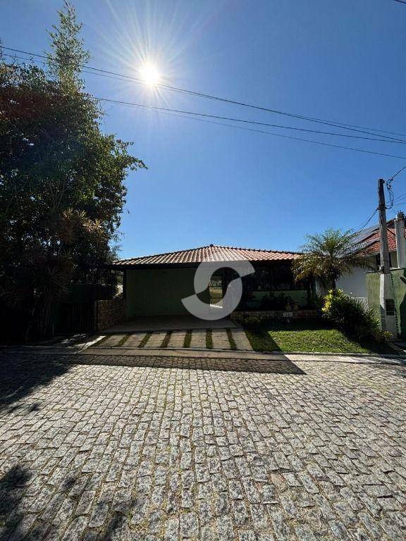 Casa à venda com 4 quartos, 180m² - Sape,Niterói
