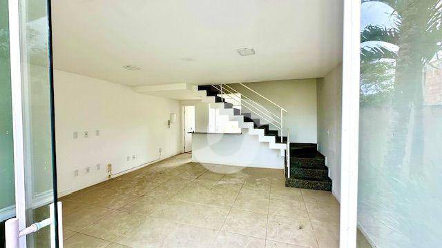  - Casa com 2 dormitórios à venda, 100 m² por R$ 490.000,00 - Itaipu - Niterói/RJ