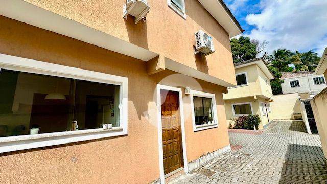  - Casa com 2 dormitórios à venda, 66 m² por R$ 425.000,00 - Itaipu - Niterói/RJ
