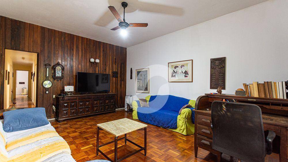 Casa à venda com 5 quartos, 218m² - São Francisco,Niterói