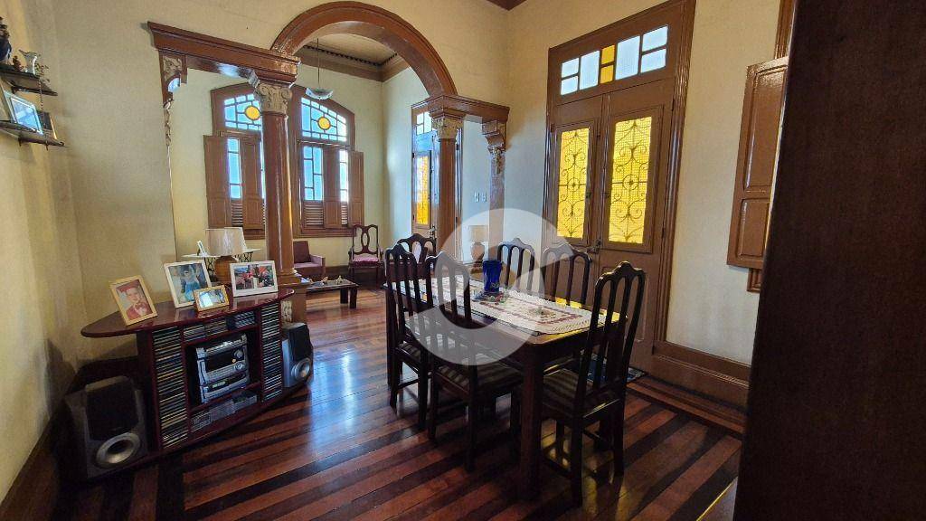 Casa à venda com 3 quartos, 88m² - Barreto,Niterói