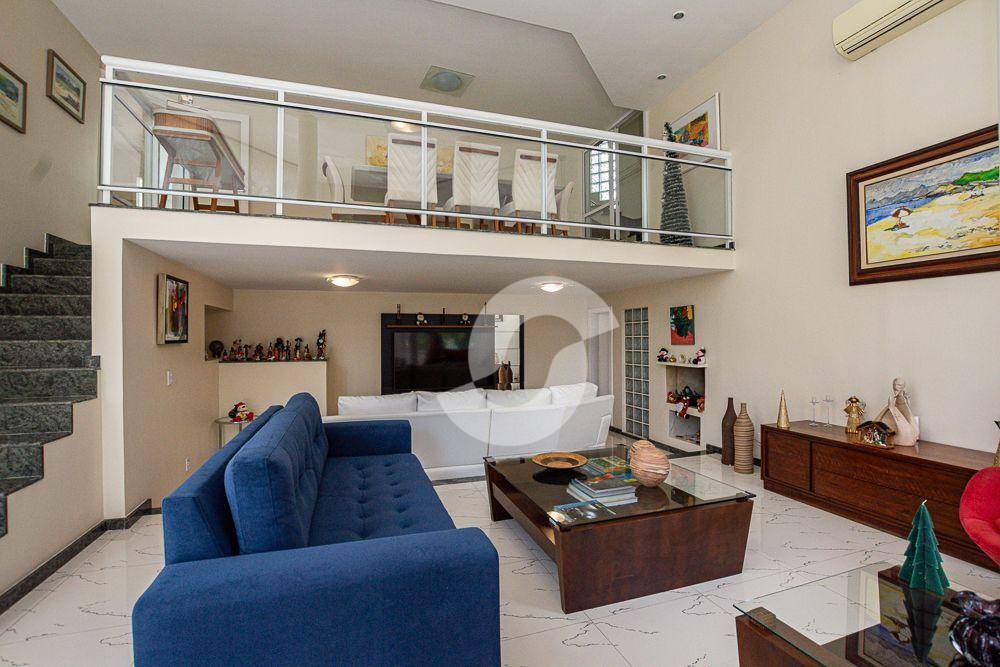 Casa à venda com 4 quartos, 249m² - Vila Progresso,Niterói