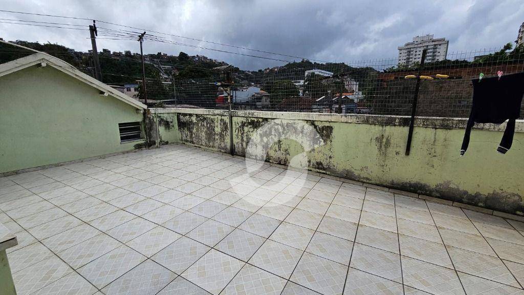 Casa à venda com 3 quartos, 144m² - Santa Rosa,Niterói