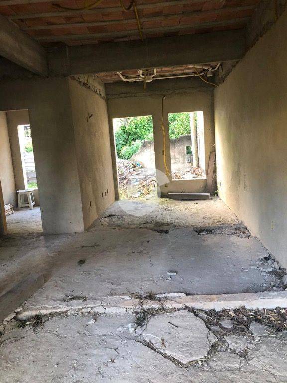 Casa à venda com 4 quartos, 160m² - Itaipu,Niterói